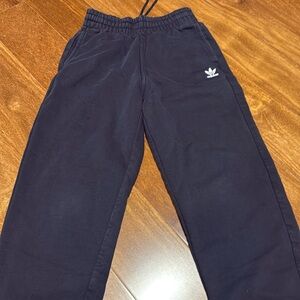 adidas pants black color